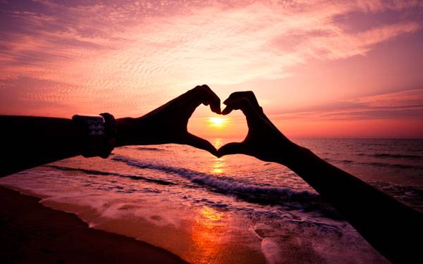 Health & Love Jewelry: Nurturing Your Well-being and Relationships - LYDAZZ