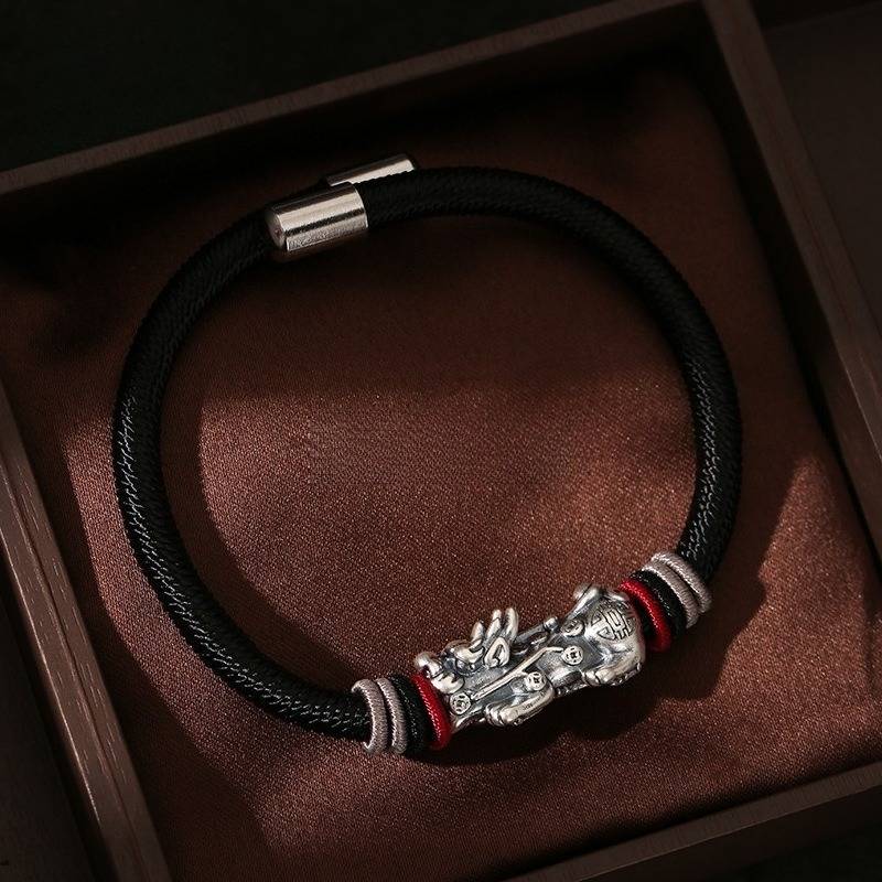 Wealth Guardian Pixiu Adjustable Bracelet - Fortune & Security - in gift box shot